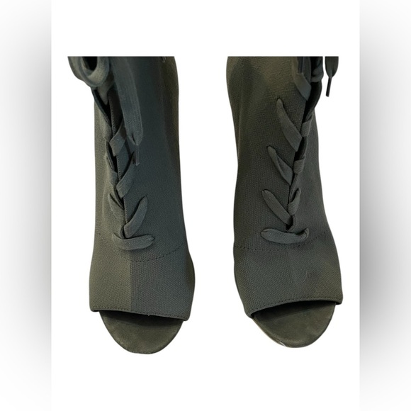 Steve Madden Olive Knit Stiletto Booties 8.5 - Picture 8 of 13